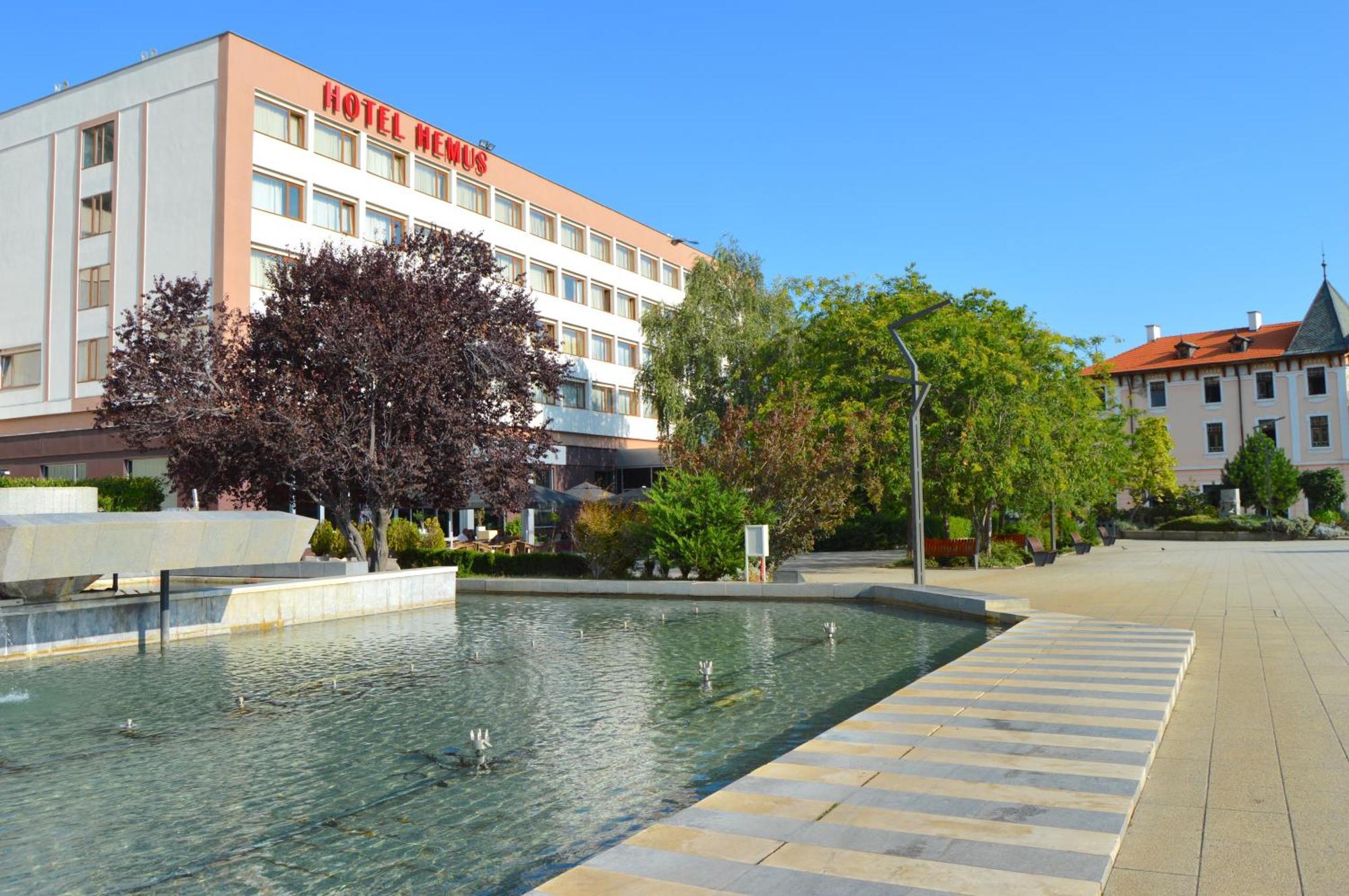 Hemus Hotel - Vratza Vratsa エクステリア 写真