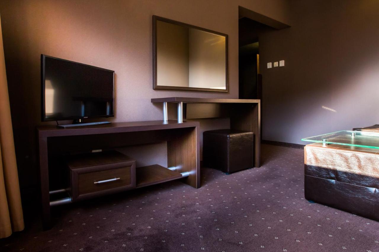 Hemus Hotel - Vratza Vratsa エクステリア 写真