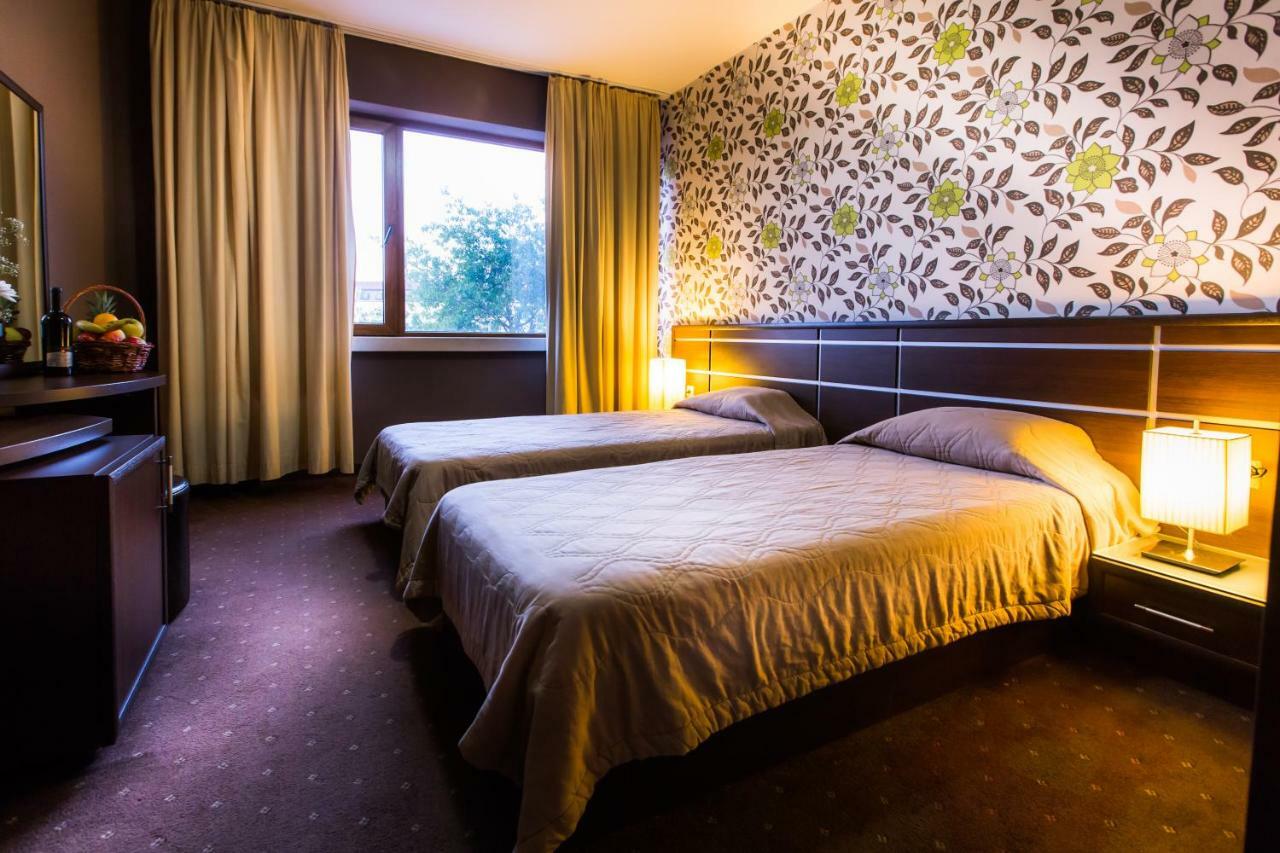 Hemus Hotel - Vratza Vratsa エクステリア 写真